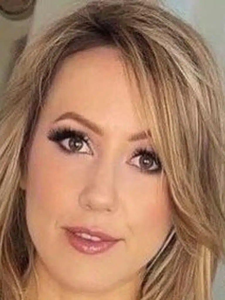 Emmanuelle Worley Biography Wiki Age Career Height Weight 